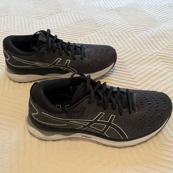 ASICS GEL-NIMBUS 24, BLACK/PURE SILVER - Women’s Running Shoe - 7.5 medium - Picture 2 of 9